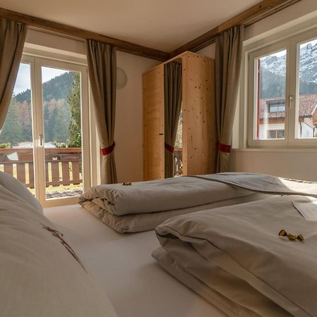 Hotel Garni Bergblick Braies  Exteriér fotografie